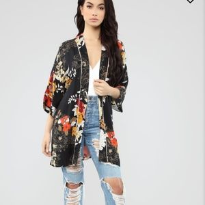 Fashion nova floral printed kimono.